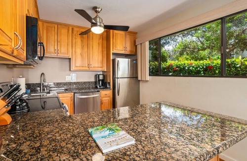 Keauhou Condo | Summer Deal Kona Vacation Condo with Grill Near Keauhou Bay and Beach