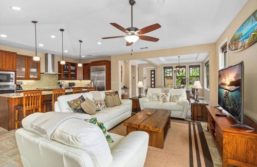 Keauhou House | Summer Deal Oceanfront Kona 3BR Home with Pool and Hot Tub