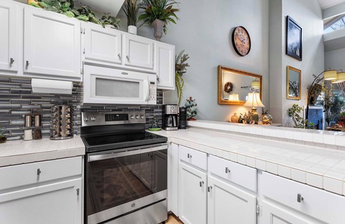 Waikoloa Village Condo | Summer Deal Waikoloa Hills 2BR Condo with Pool Hot Tub and Views