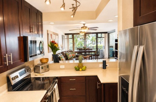 Maalaea Condo | Summer Specials-Luxury Ocean Front Condo Free Wi-Fi. Legal Rental