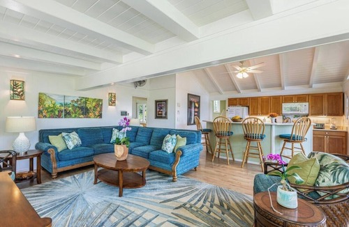 Hanalei House | Sunset Hale, Ocean view and Steps to Hanalei Bay - Walk to restaurants