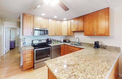 Ualapue Apartment | Take In Water Views from a Condo with Pool, Tennis & Free WiFi