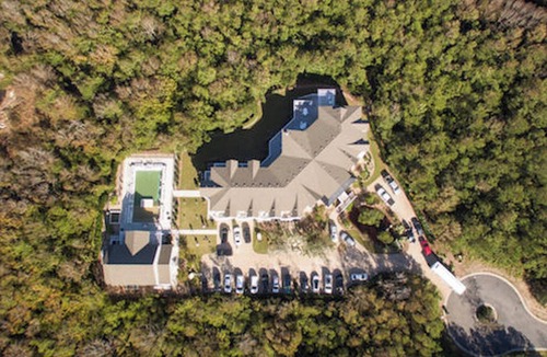 Corolla House | The Black Stallion 24BR for Corporate Retreats, Weddings, & Family Gatherings! Pets Stay Free!
