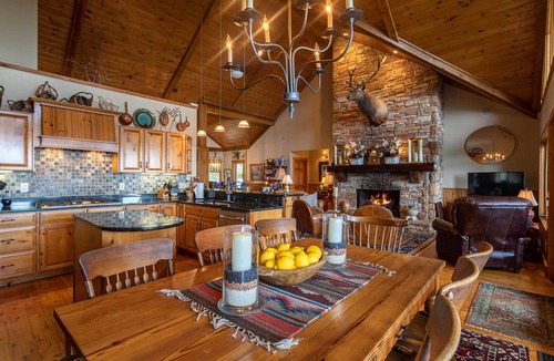 Boone House | The Boulders: 5 Suites | Hot Tub | 50mi Views | Pool Table | Sauna | Wet Bar | Dog Friendly!