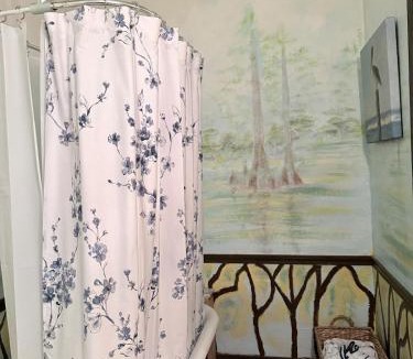 Washington House | The Courtableau Cottage