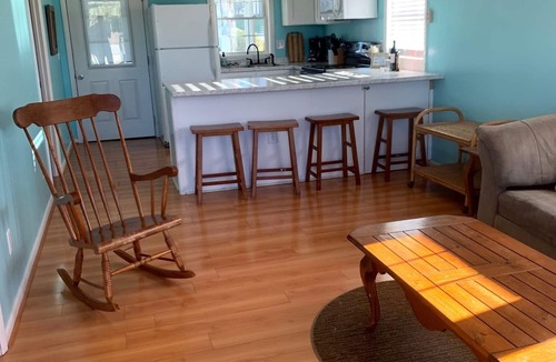 Surf City Cottage | “The Fishbowl” - The Perfect Surf City Intimate Beach Cottage!