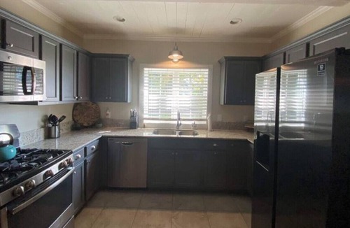 New Iberia House | The Lost Ruby, a gem of a bungalow in New Iberia, Louisiana