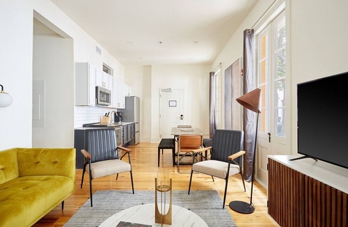 Central Business District Apartment | The Louie Hotel New Orleans, Belvilla District 6 Formerly Sonder
