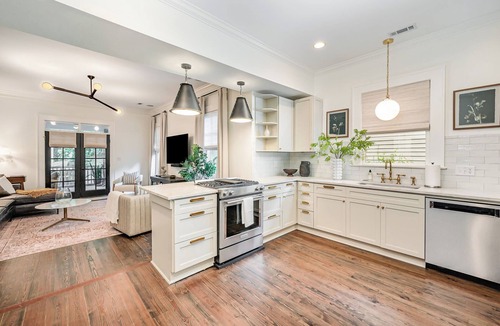 Plaza Midwood House | The Ultimate Escape - Midwood Hideaway with Hot Tub, Peloton, Games