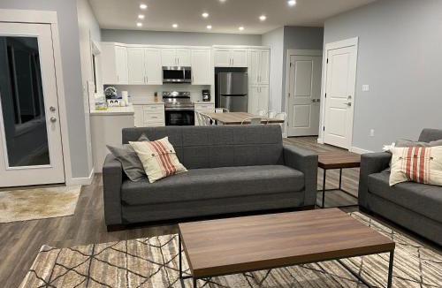 Mountain View House | Thistle Ridge (Lower) New Waterton Lakes Area Waterfront Home