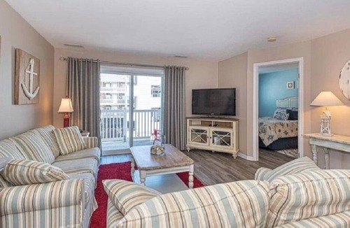 Midtown Ocean City Condo | Tiffanie by the Sea Ocean side Condo with pool! Sleeps 6, New to market! 5*****