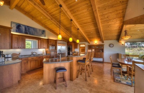 Sea Ranch House | Tranquility Base – Modern Home with Fireplace