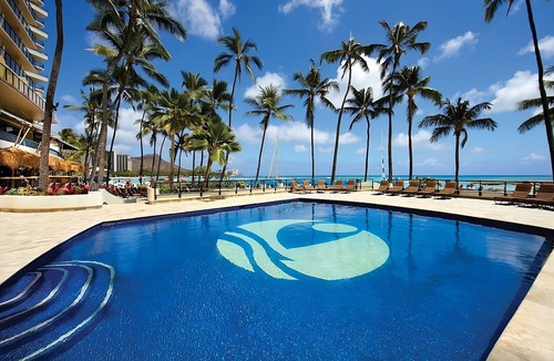 Waikiki Resort | Tropical Dream Right on Waikiki Beach! Unit w/Balcony | Outdoor Pool