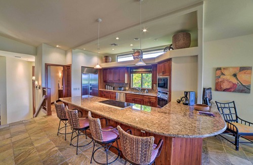 Kamuela Villa | 'Tropical Paradise' Resort Villa: 1 Mile to Beach!