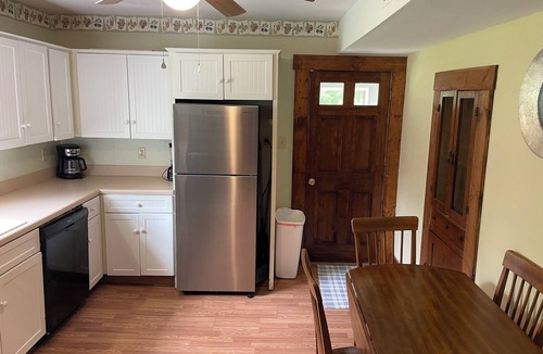 Glade Valley House | Ultimate Family Retreat in this 1929 Farmhouse close to Blue Ridge Parkway!
