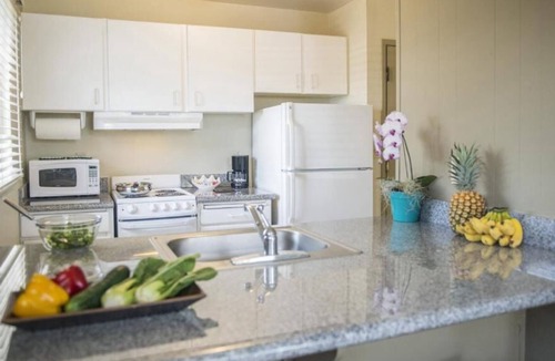 Wailua Apartment | Ultimate Kauai Adventure Awaits! Pool, Free Parking, Close to Beach!