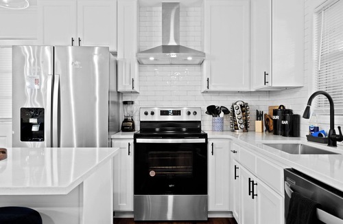 Rocky Mount House | Ultimate Luxury 3 Bedroom In The Heart Of City