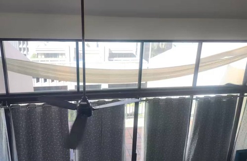 Downtown Honolulu Condo | Unique Bishop Loft