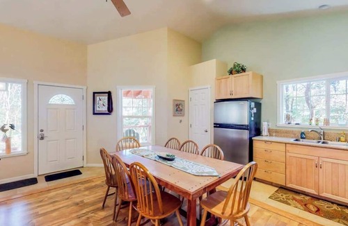 Volcano House | Volcano Retreat with Full Kitchen, Gas Fireplace & Lanais