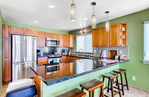 Kapoho House | Wake to Oceanfront Views on Your Pahoa Lanai