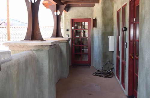 Uptown Sedona Hotel | Walk a Block to Uptown to the main shops, tours, restaurants.