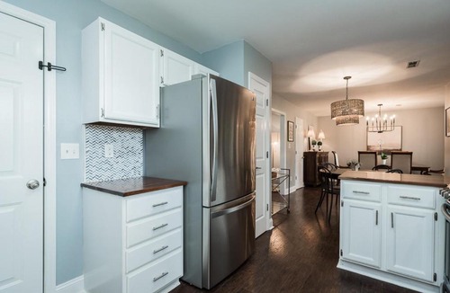 Chapel Hill House | Waterfront Chapel Hill Retreat Near UNC, Sleeps 10