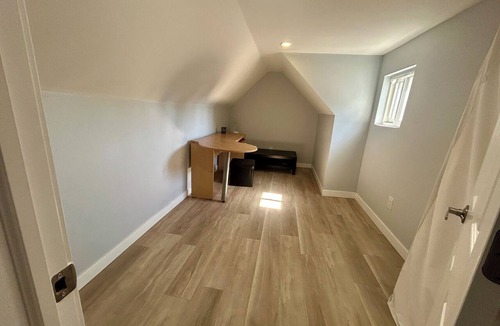 Walkerville House | Waterfront Views! Steps to Caesars & Downtown