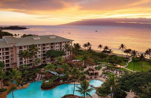 Kaanapali Apartment | West Maui Getaway with Oceanfront Pools & Tropical Studio Retreat
