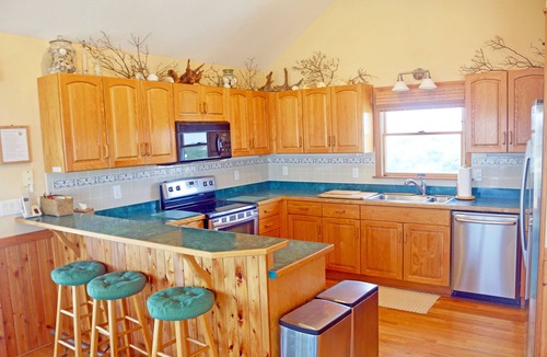 Whalehead Beach House | WH852- Stunning! Private Pool, Hot Tub, 4 BRs, Pool Table and Screened Porch!