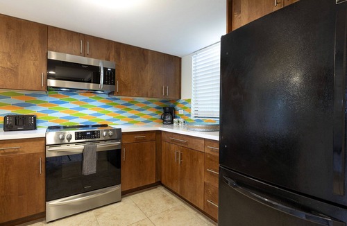 Kahaluu Bay Condo | White Sands Village | Oceanfront