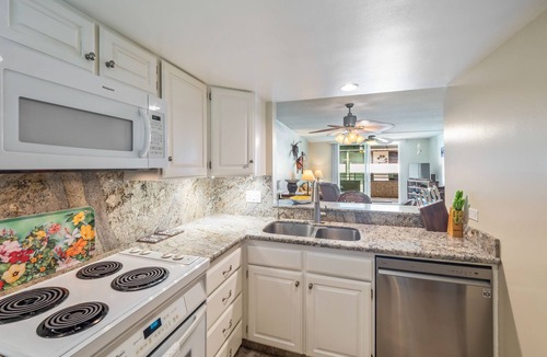 Kahaluu Bay Condo | White Sands Village #217 – The Perfect Tropical Escape! Walk to Beach & Pool