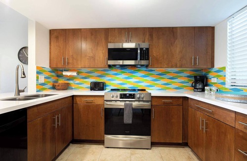 Kahaluu Bay Condo | White Sands Village | Oceanfront Condo Complex