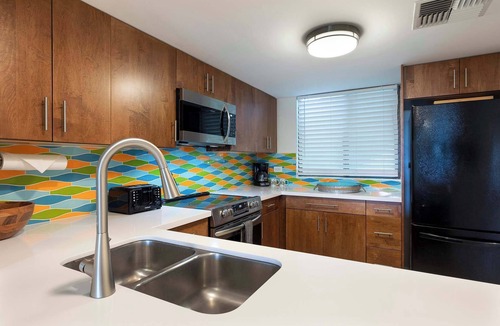 Kahaluu Bay Condo | White Sands Village | Oceanfront Condo Complex