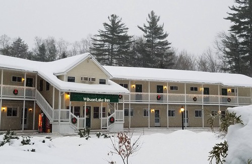 Dryden Apartment | Wilson Lake Waterfront Inn | Kayak & Canoe, Lake Views, WiFi & Porch