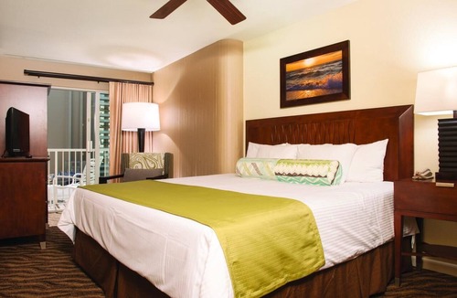 Waikiki Resort | 🌴Wyndham Waikiki Beach Walk ✨Experience Paradise in a 2BR Villa - Sleeps 8!