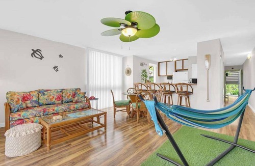Historic Kailua Village Apartment | Your Kailua-Kona Ocean-View Home Away from Home