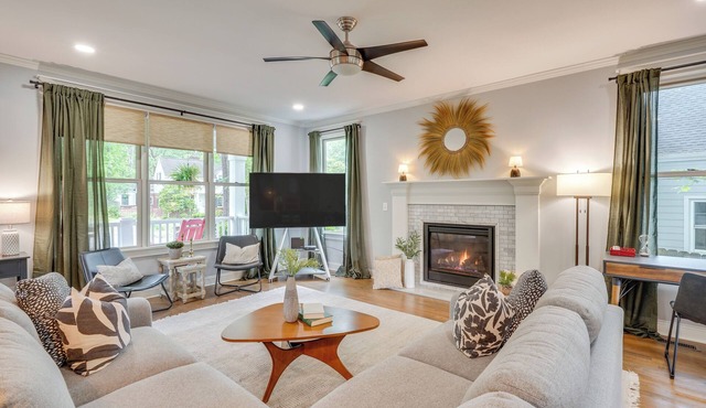 1 Mi to Dtwn: Upscale Retreat in Durham!