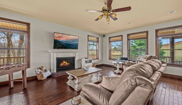 2BR Riverfront Cottage w/Fireplace | Pet Friendly!
