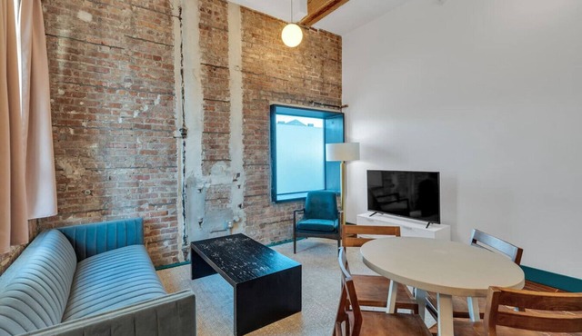 3 Bedroom Apartment, French Quarter, Near Superdome, Canal St, Central