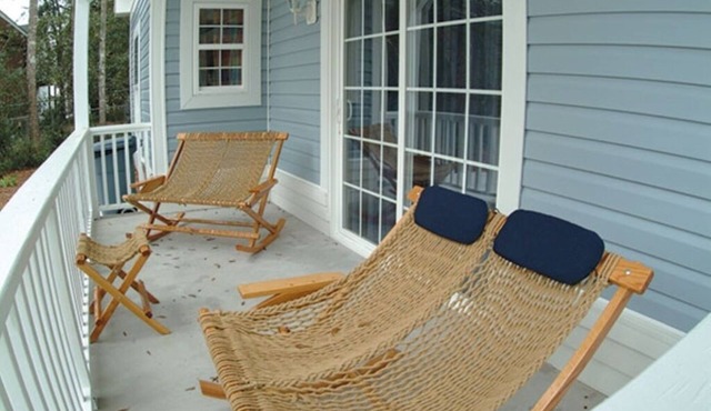 3 Bedroom Cottage with covered parking in North Myrtle Beach