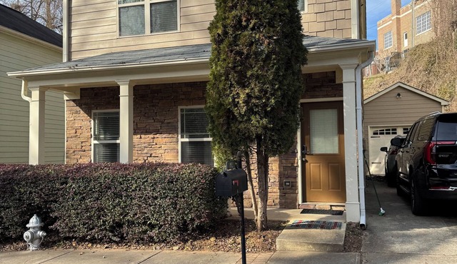 3-bedroom house in serene Canton downtown walk to great restaurants