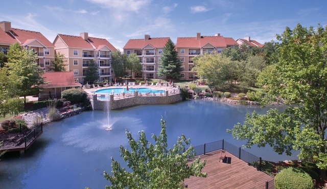 3Bed/2Bath Deluxe Spacious Condo in Central Branson Resort! in Branson