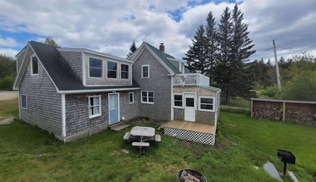 3BR House Plus Bonus 1BR Apt at The Rockbound House 1Hr to Acadia National Park