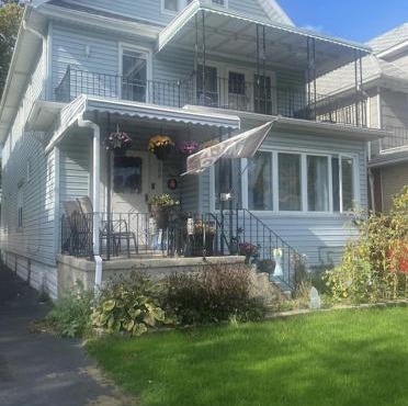 420 friendly 3 bedroom upstairs apartment