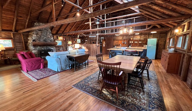 6 BR in 2 Updated Cottages on an ocean cove in "off-the-grid" Phippsburg