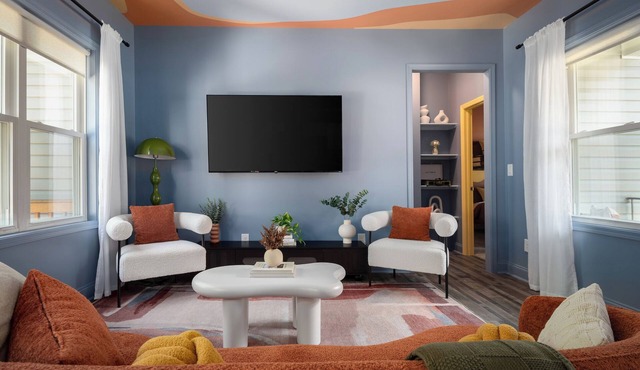 Artsy Spring Bloom Vibe – Garage Gym & Game Room – Relax N Raleigh
