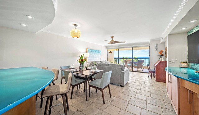 Aston Waikīkī Beach Tower by Gather 2BR Condo w/Oceanview, Pool & Lanai