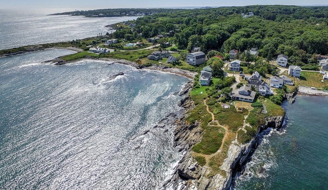 Atlantic Ocean Views, Private Beach. Newly Built Home Close To Portland, Maine!