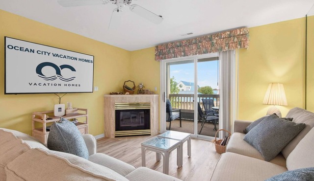 Bay Watch 1 203A, Outdoor Pool, Beautiful Condo