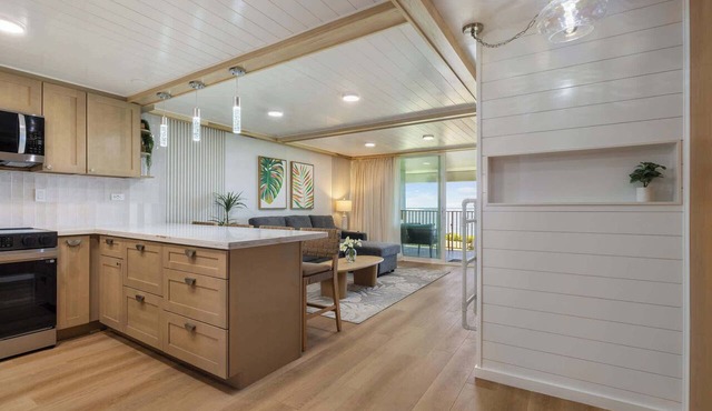 Beachfront Condo with Stunning View